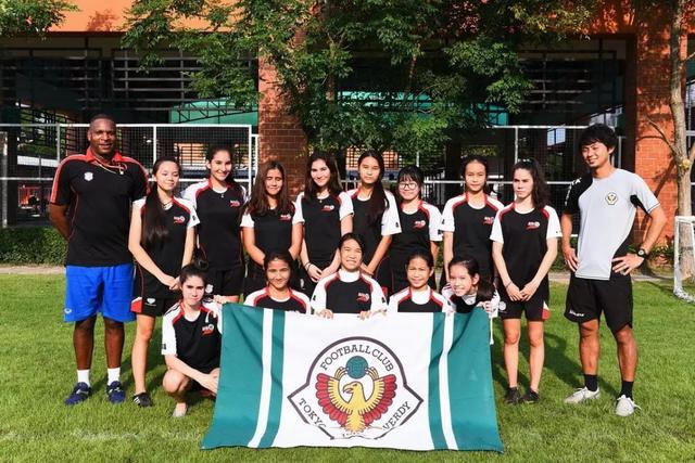 约基奇35+17+12掘金逆转猛龙 绿军大胜开拓者